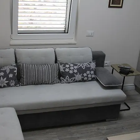 Absolute Blloku Tirana